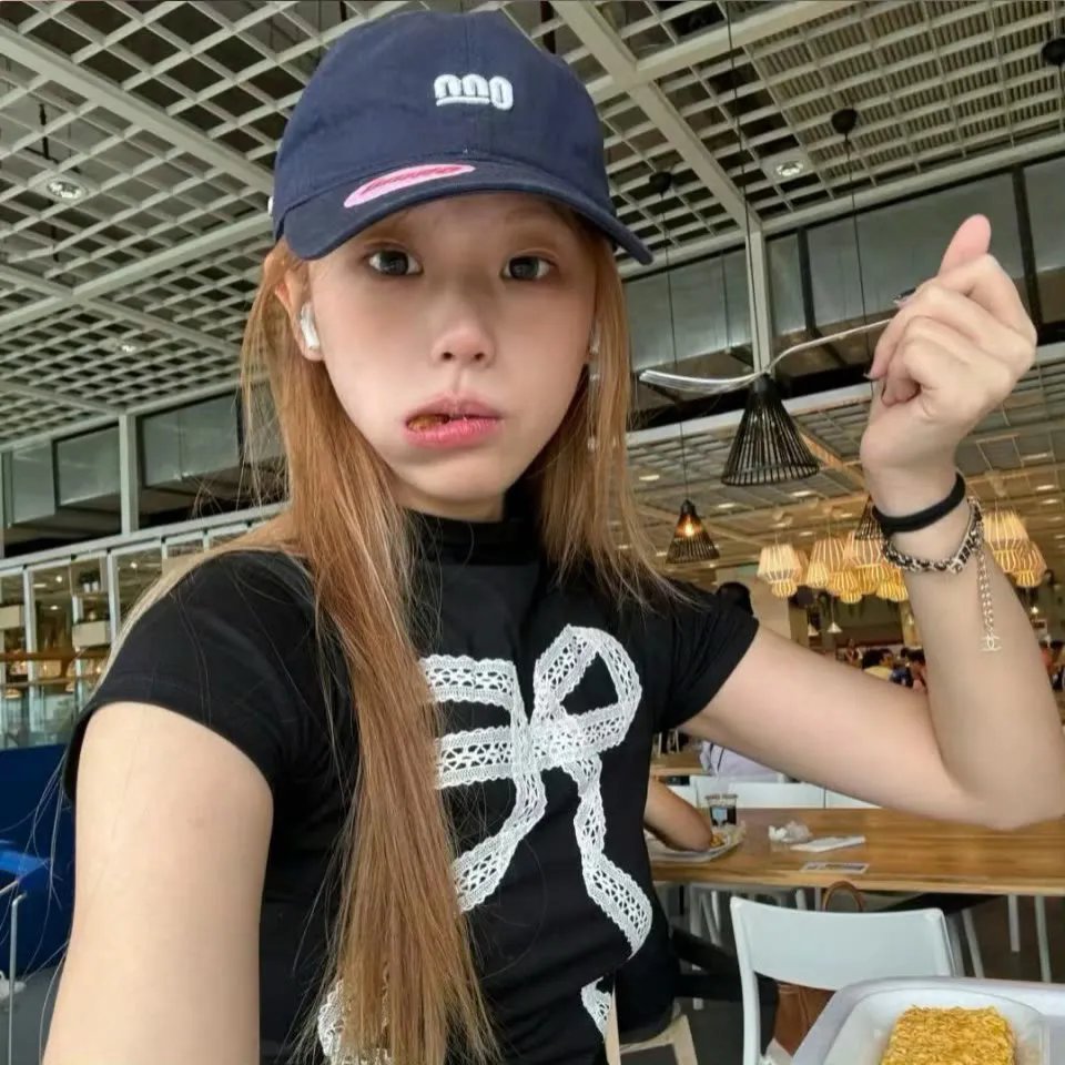 默默